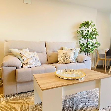 Moderno Apartamento Con Vistas Al Mar -بينالماذينا المظهر الخارجي الصورة